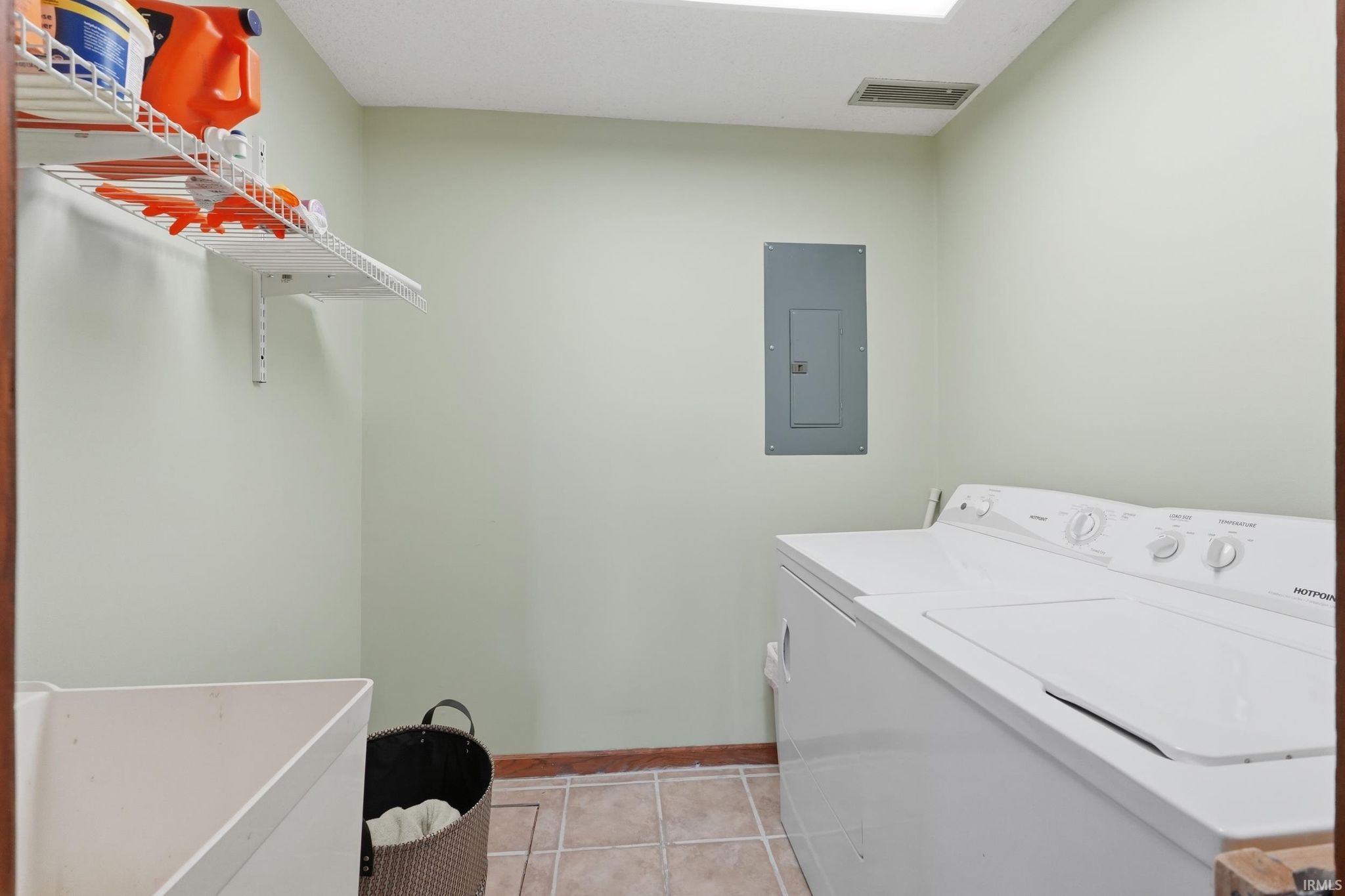 Image of 1629 E Bair Road