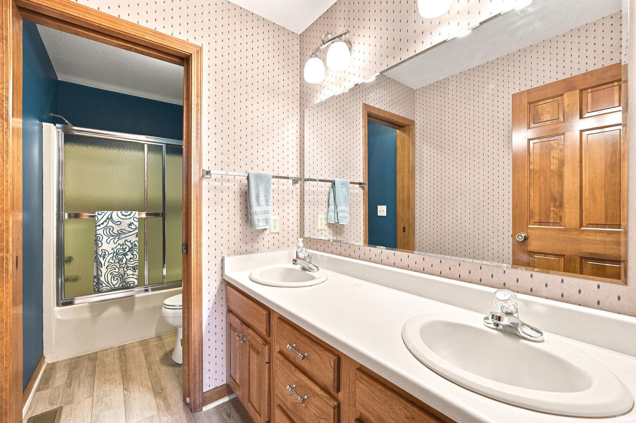 Image of 10902 Sherrelwood Court