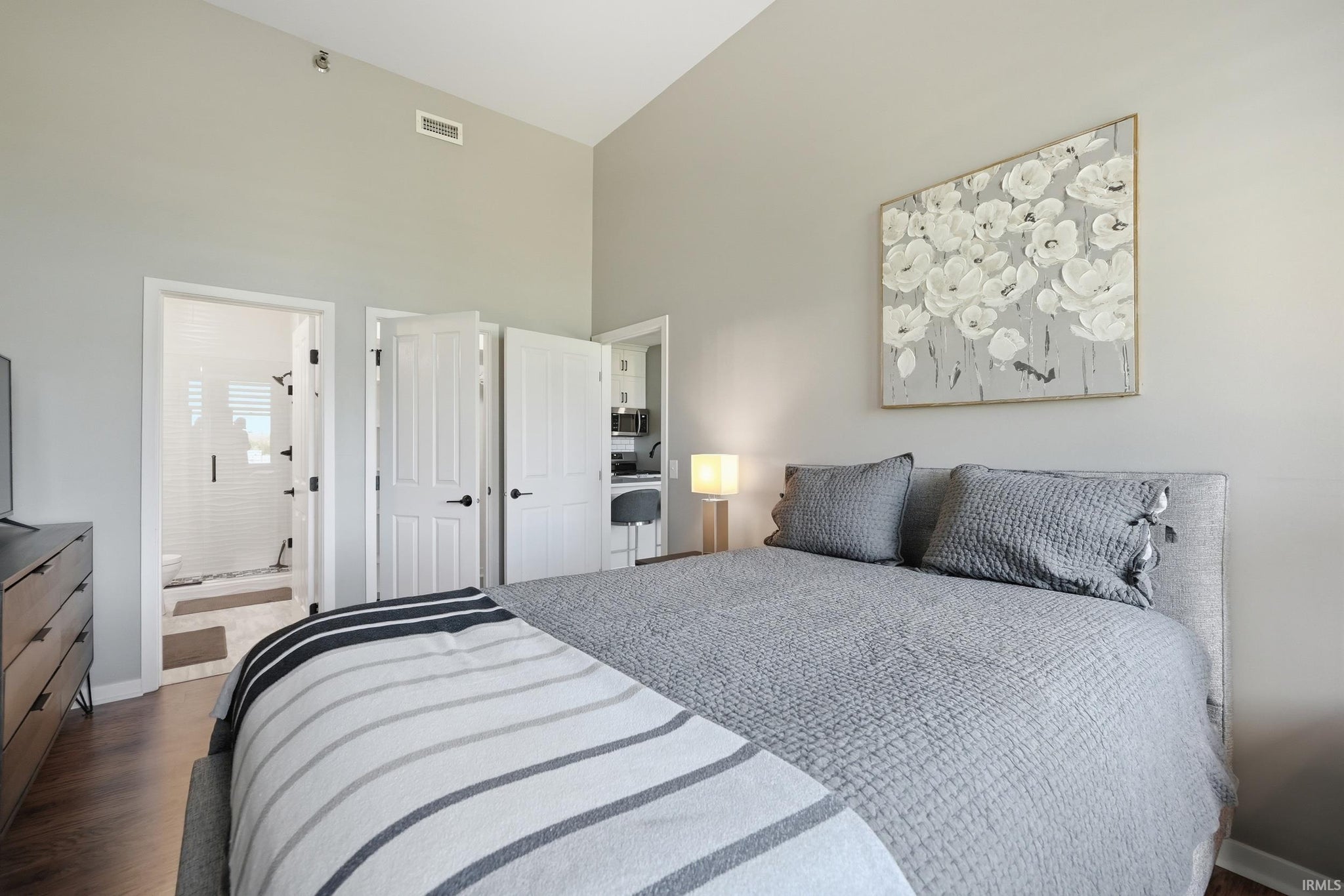 Image of 113 W Wayne Street 310