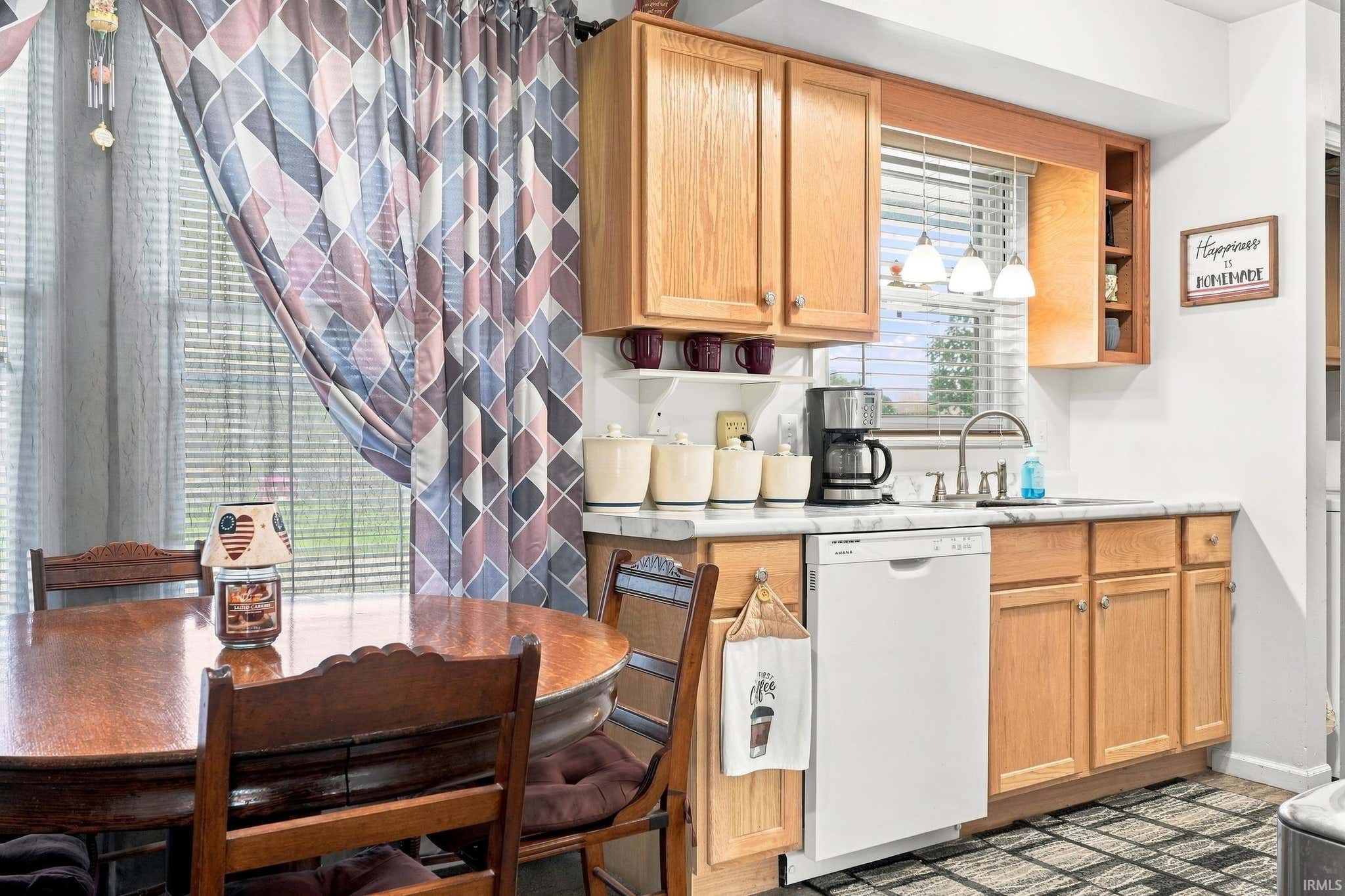 Image of 417 W Woodcreek Drive